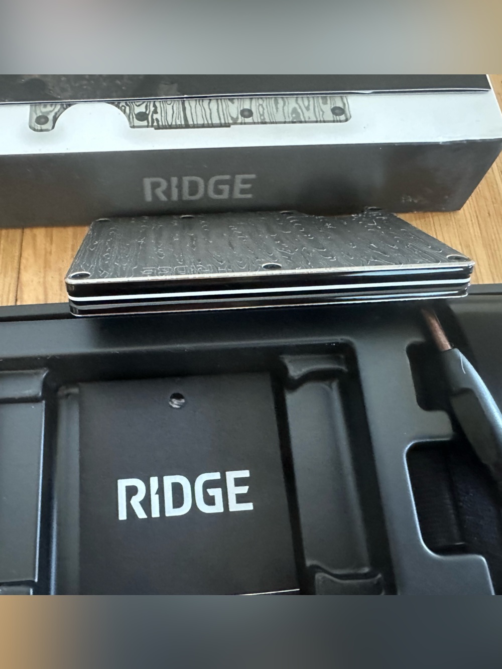 Ridge Slim RFID Blocking Card Wallet - Damascus Steel - Picture 4 of 8